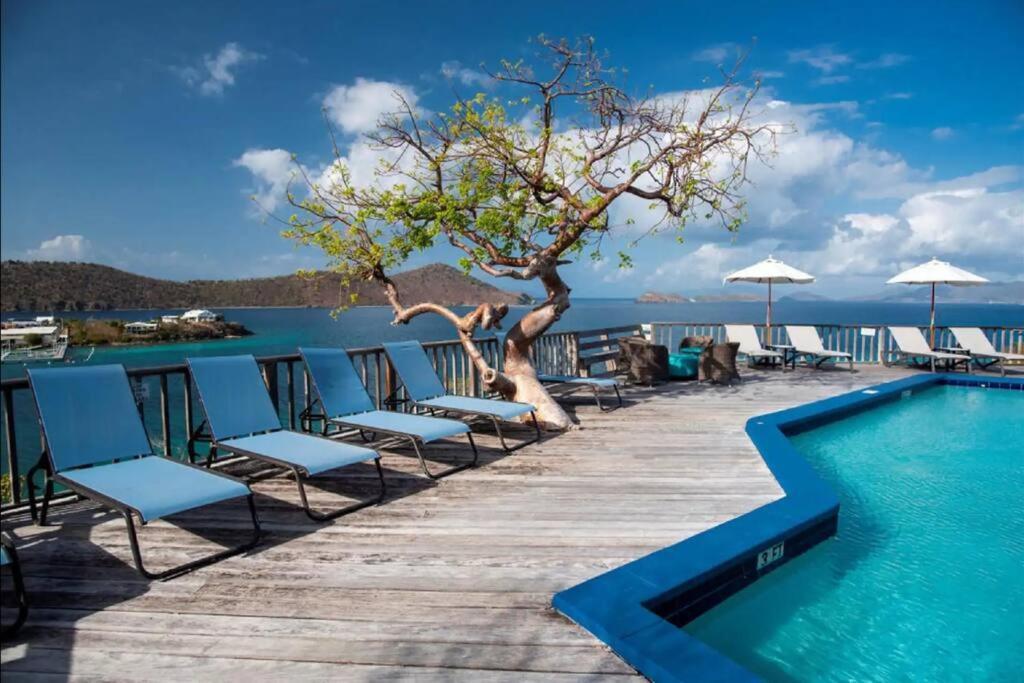 Mermaid Escape - Amazing Views! East End  Екстер'єр фото