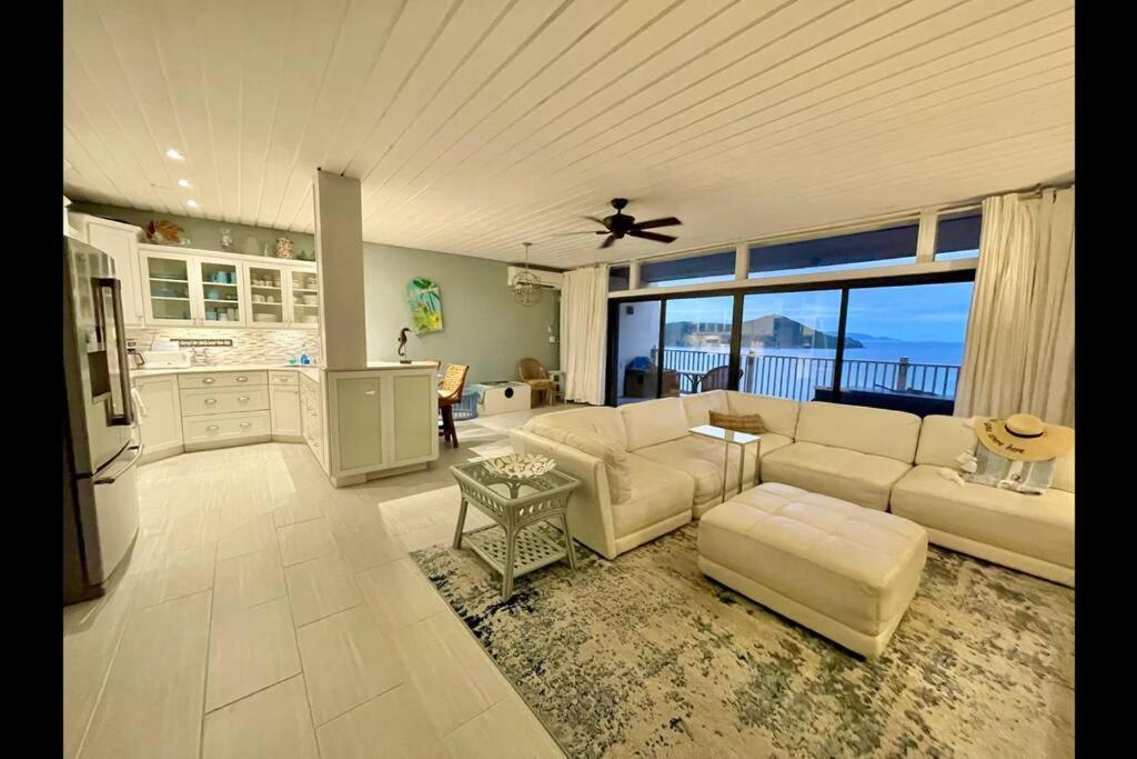Mermaid Escape - Amazing Views! East End  Екстер'єр фото
